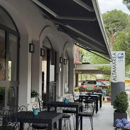 Hotel Altamarea Misano Adriatico Exterior photo